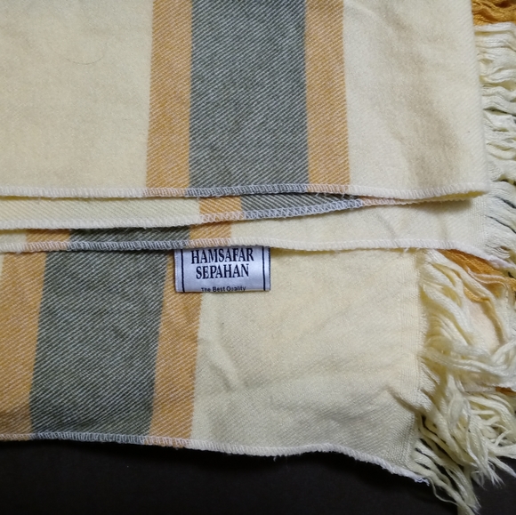 🏫THE BEST QUALITY WOOL THROW 🐑🏤🌄SIZE 82"×62" BLANKET GIFT. 🎁 - Picture 12 of 14